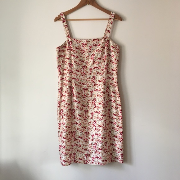 Ann Taylor Dresses & Skirts - Ann Taylor 100% Silk Dress